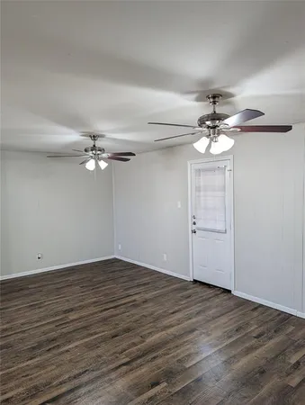 $1,950 | 1001 West Main Street, Crowley, TX 76036
