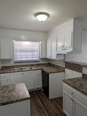 $1,950 | 1001 West Main Street, Crowley, TX 76036