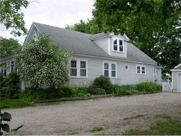 7 Madison Avenue Rochester, NH 03867 - Photo 1 of 4
