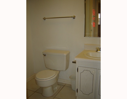 597 Monaco Way, Unit 597 Delray Beach, FL 33446 - Photo 5 of 12 Additional Photo