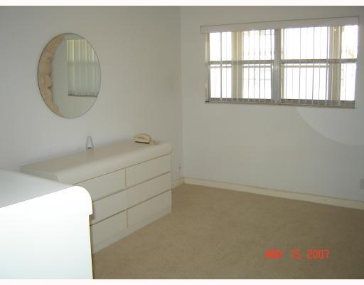 597 Monaco Way, Unit 597 Delray Beach, FL 33446 - Photo 7 of 12 Additional Photo