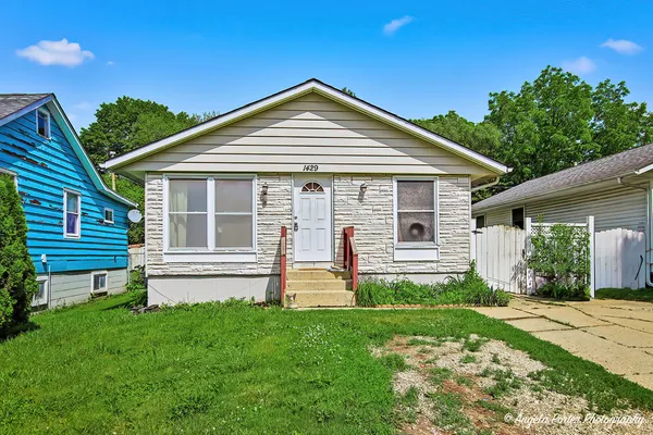 $229,000 | 1429 North Pleasant Drive, Round Lake Beach, IL 60073