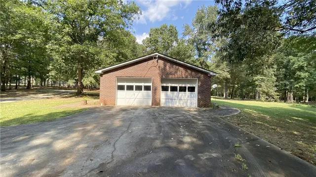 $250,000 | 216 Upper River Road, Covington, GA 30016