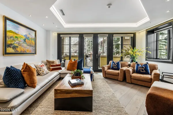 $7,500,000 | 728 West Lionshead Circle, Unit R4, Vail, CO 81657