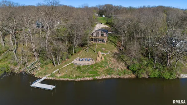 $535,000 | 225 North Shore Place, Dahinda, IL 61428