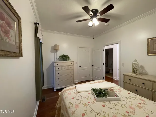 $299,999 | 251 Cresswood Drive, Unit 251, Richlands, VA 24641