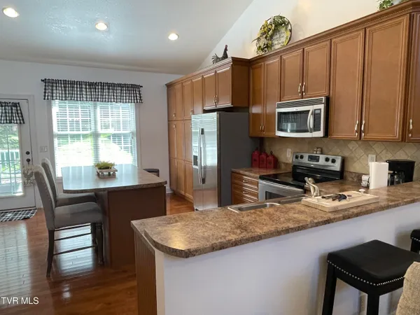 $295,000 | 251 Cresswood Drive, Unit 251, Richlands, VA 24641