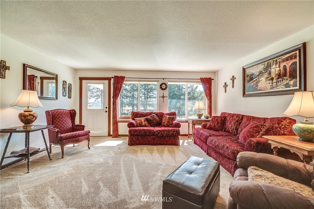 1531 East Old Ranch Road Allyn, WA 98524 - Photo 11 of 25 Gallery Image 11