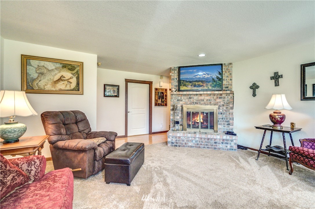 1531 East Old Ranch Road Allyn, WA 98524 - Photo 12 of 25 Gallery Image 12