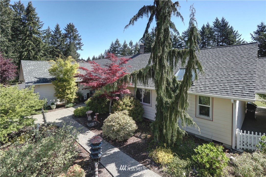 1531 East Old Ranch Road Allyn, WA 98524 - Photo 4 of 25 Gallery Image 4