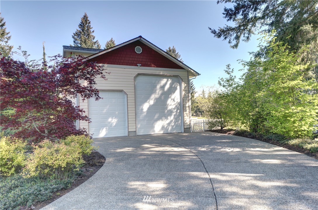 1531 East Old Ranch Road Allyn, WA 98524 - Photo 5 of 25 Gallery Image 5