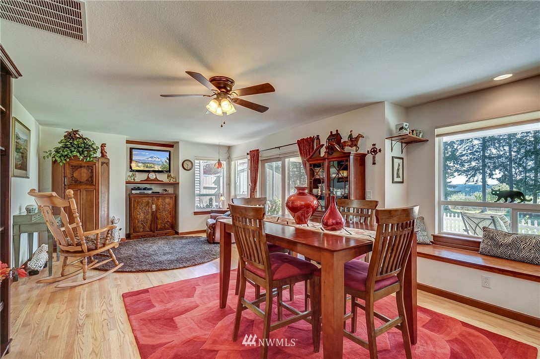 1531 East Old Ranch Road Allyn, WA 98524 - Photo 9 of 25 Gallery Image 9