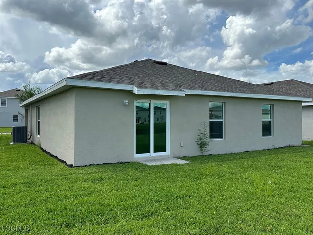 $1,895 | 12341 Amber Waves Road, Lehigh Acres, FL 33936