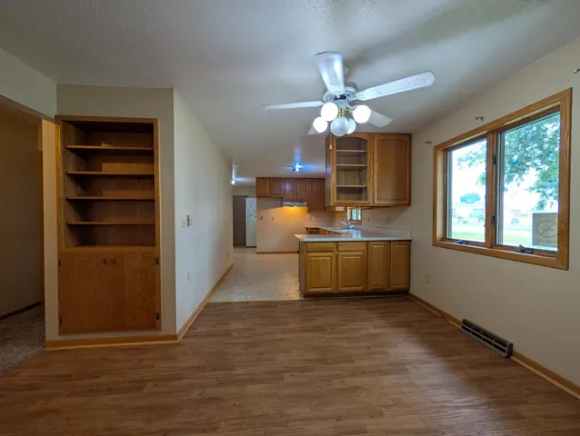 $255,000 | 175 East 4th Street, Cottonwood, MN 56229