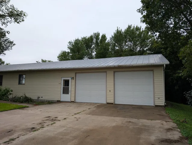 $255,000 | 175 East 4th Street, Cottonwood, MN 56229