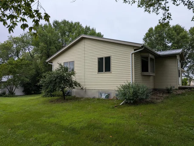 $255,000 | 175 East 4th Street, Cottonwood, MN 56229
