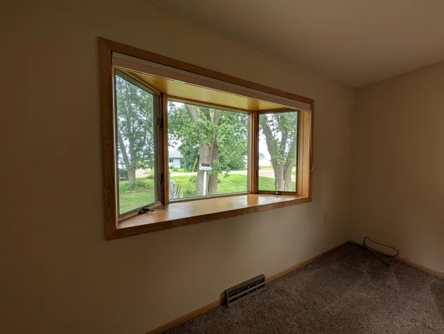 $255,000 | 175 East 4th Street, Cottonwood, MN 56229