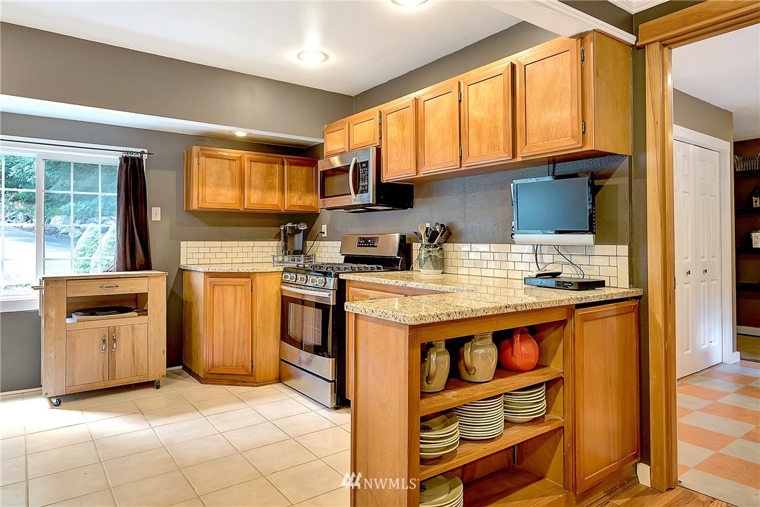 1471 Old Samish Road Bellingham, WA 98229 - Photo 5 of 25 Gallery Image 5