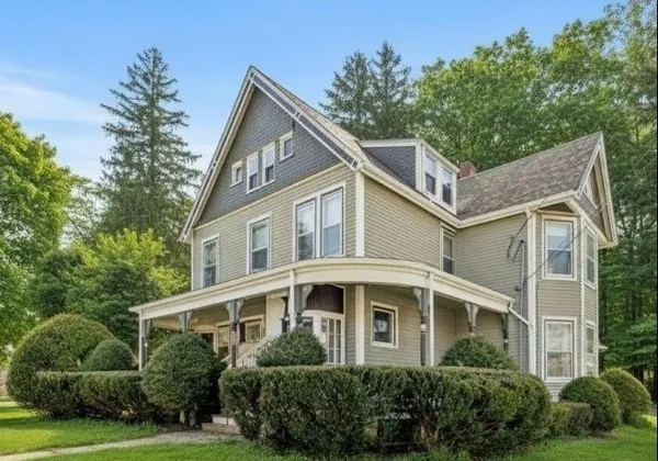 $974,900 | 741 Salem Street, Lynnfield, MA 01940