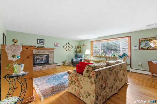 $425,000 | 32 Richard Road, Ledyard, CT 06335