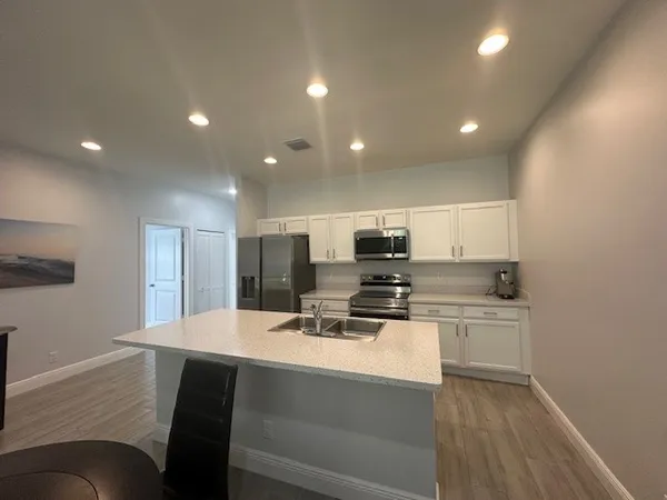 $2,200 | 1685 22nd Avenue Southwest, Vero Beach, FL 32962