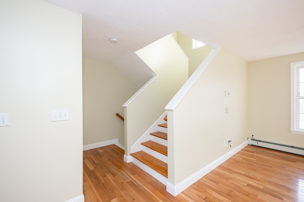 83 Massasoit Road Worcester, MA 01604 - Photo 12 of 30