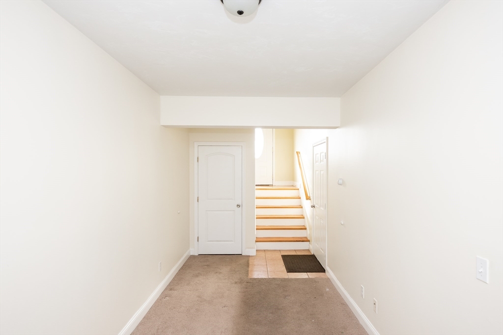 83 Massasoit Road Worcester, MA 01604 - Photo 22 of 30