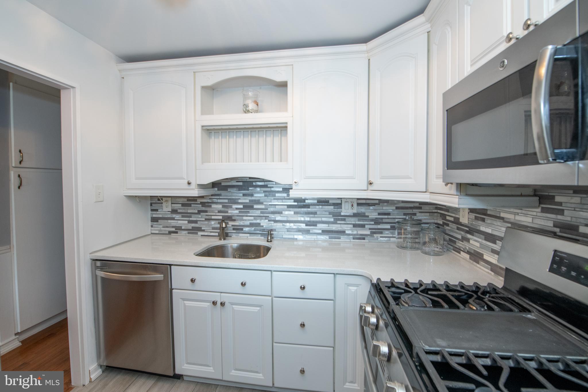3546 Kyle Road Philadelphia, PA 19154 - Photo 12 of 32 Kitchen