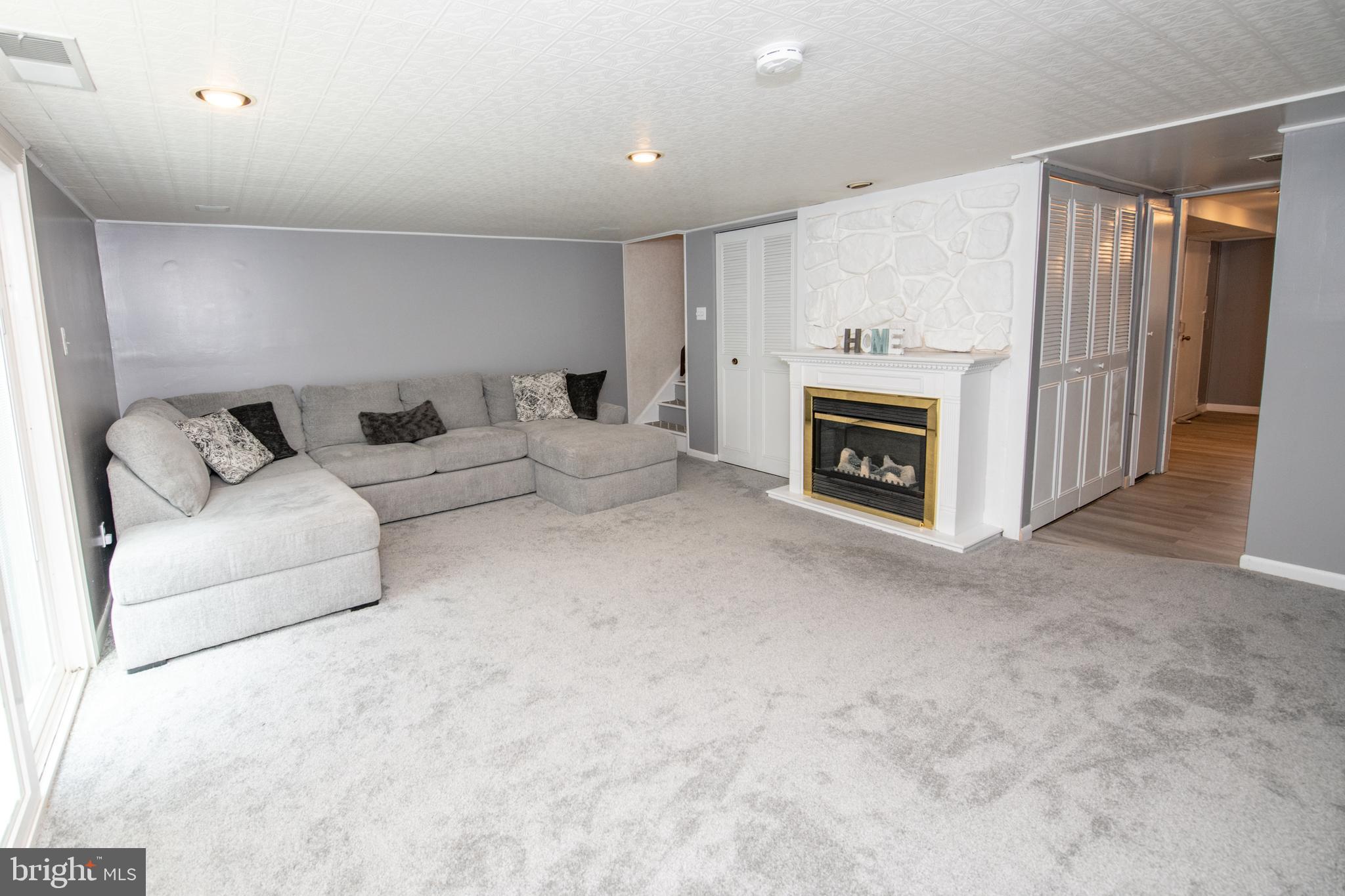 3546 Kyle Road Philadelphia, PA 19154 - Photo 28 of 32 Family Room