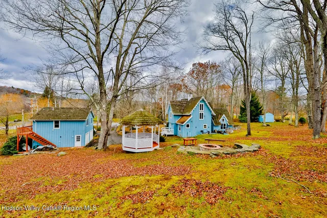 a view of outdoor space yard and patio
