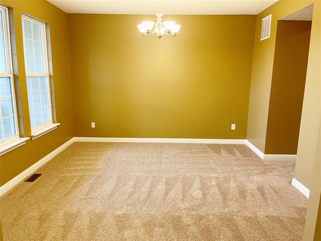 3804 Jonathan Ridge Columbus, IN 47201 - Photo 5 of 46 Gallery Image 5