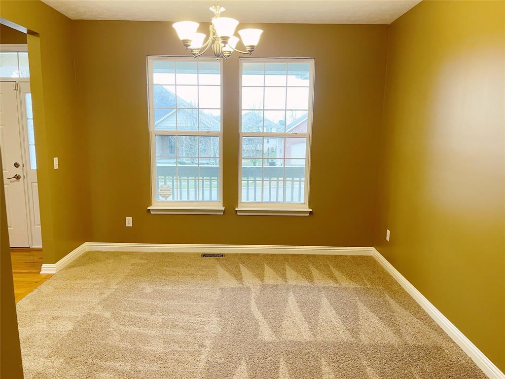 3804 Jonathan Ridge Columbus, IN 47201 - Photo 6 of 46 Gallery Image 6