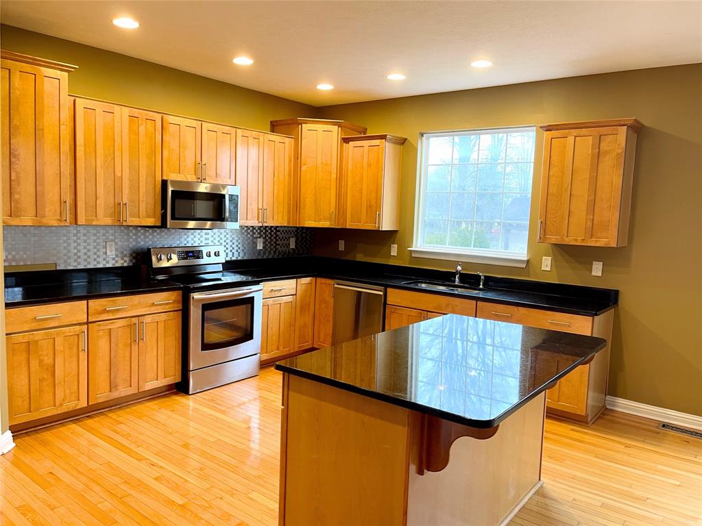 3804 Jonathan Ridge Columbus, IN 47201 - Photo 10 of 46 Gallery Image 10