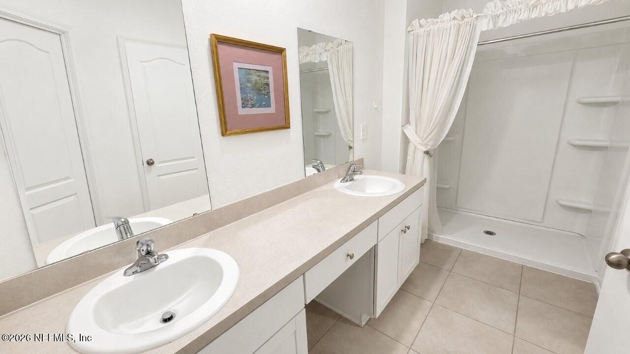 92 Seaport Breeze Road St. Augustine, FL 32095 - Photo 17 of 45 Primary Bath