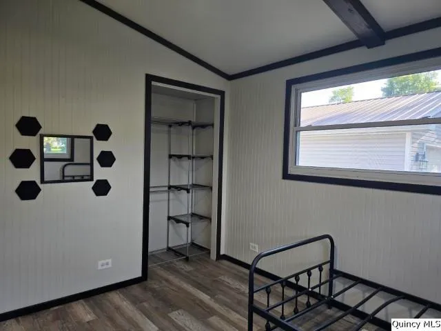 $175,000 | 105 North 3rd Street, La Harpe, IL 61450