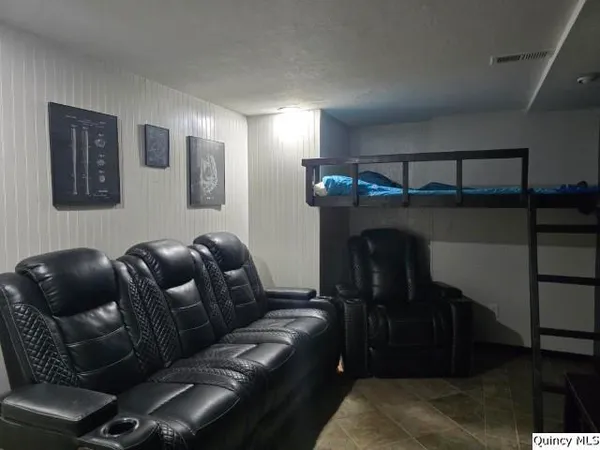 $154,900 | 105 North 3rd Street, La Harpe, IL 61450