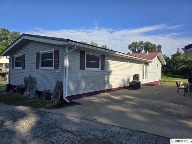105 North 3rd Street La Harpe, IL 61450 - Photo 26 of 32