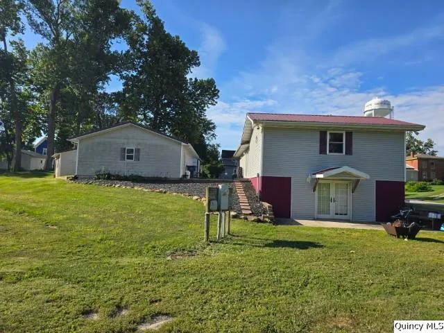 $175,000 | 105 North 3rd Street, La Harpe, IL 61450