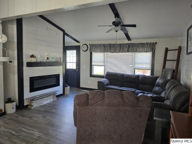 105 North 3rd Street La Harpe, IL 61450 - Photo 3 of 32