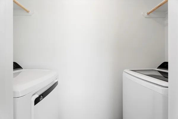 a close up view of washer and dryer