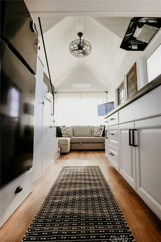 $1,150,000 | 39220 Gray Squirrel Road, Temecula, CA 92592