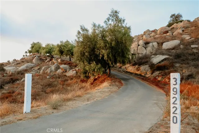 $1,150,000 | 39220 Gray Squirrel Road, Temecula, CA 92592