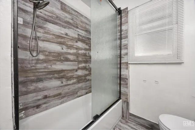 a bathroom with a bathtub