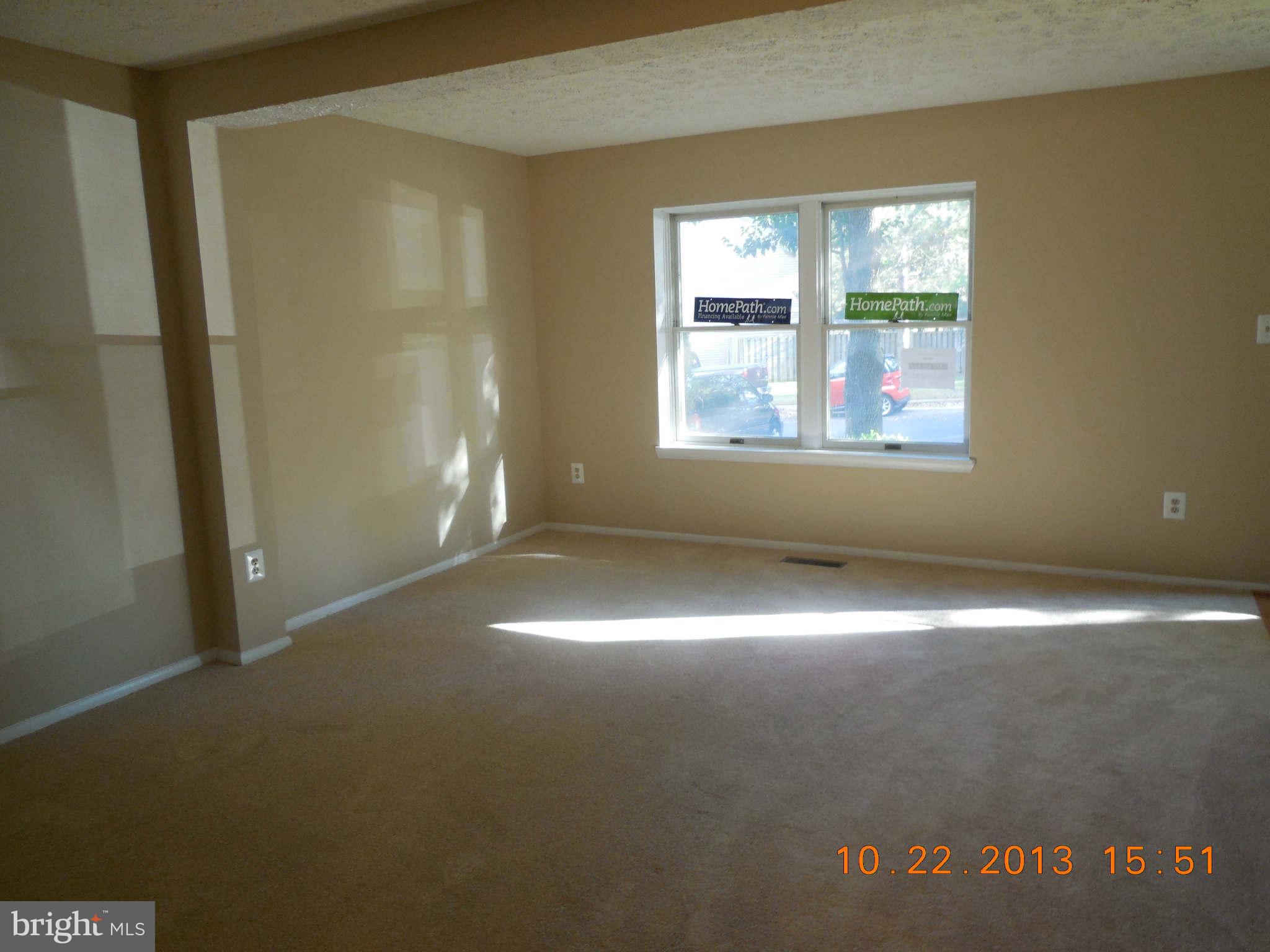 8782 Newington Commons Road Lorton, VA 22079 - Photo 2 of 14 Family Room