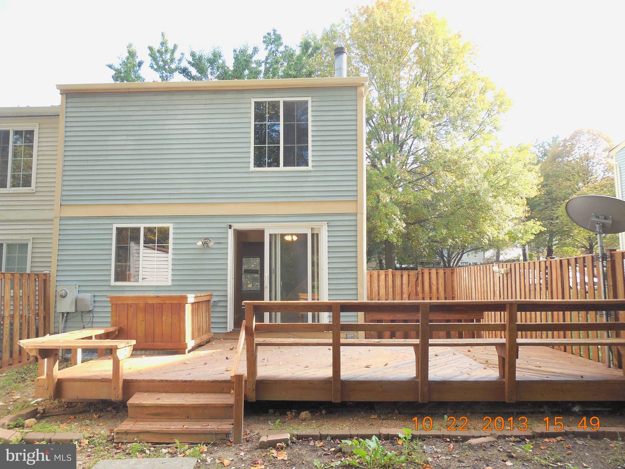 8782 Newington Commons Road Lorton, VA 22079 - Photo 14 of 14 Exterior (Rear)