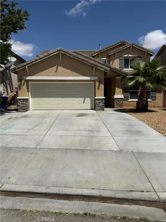 $2,700 | 12394 Freeport Drive, Victorville, CA 92392