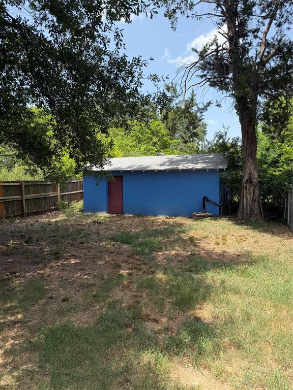 305 East Pliler Precise Road Longview, TX 75605 - Photo 12 of 17