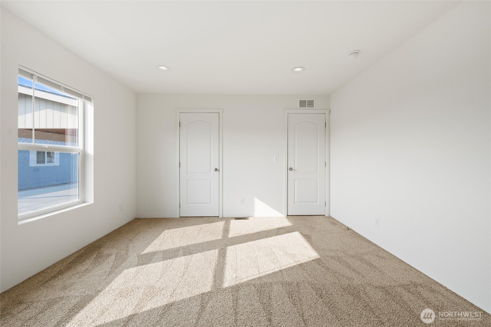 1701 Burr Avenue, Unit 51 Moses Lake, WA 98837 - Photo 29 of 35 a view of an empty room with a window