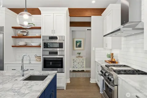 $4,285,000 | 20313 217th Avenue Northeast, Woodinville, WA 98077
