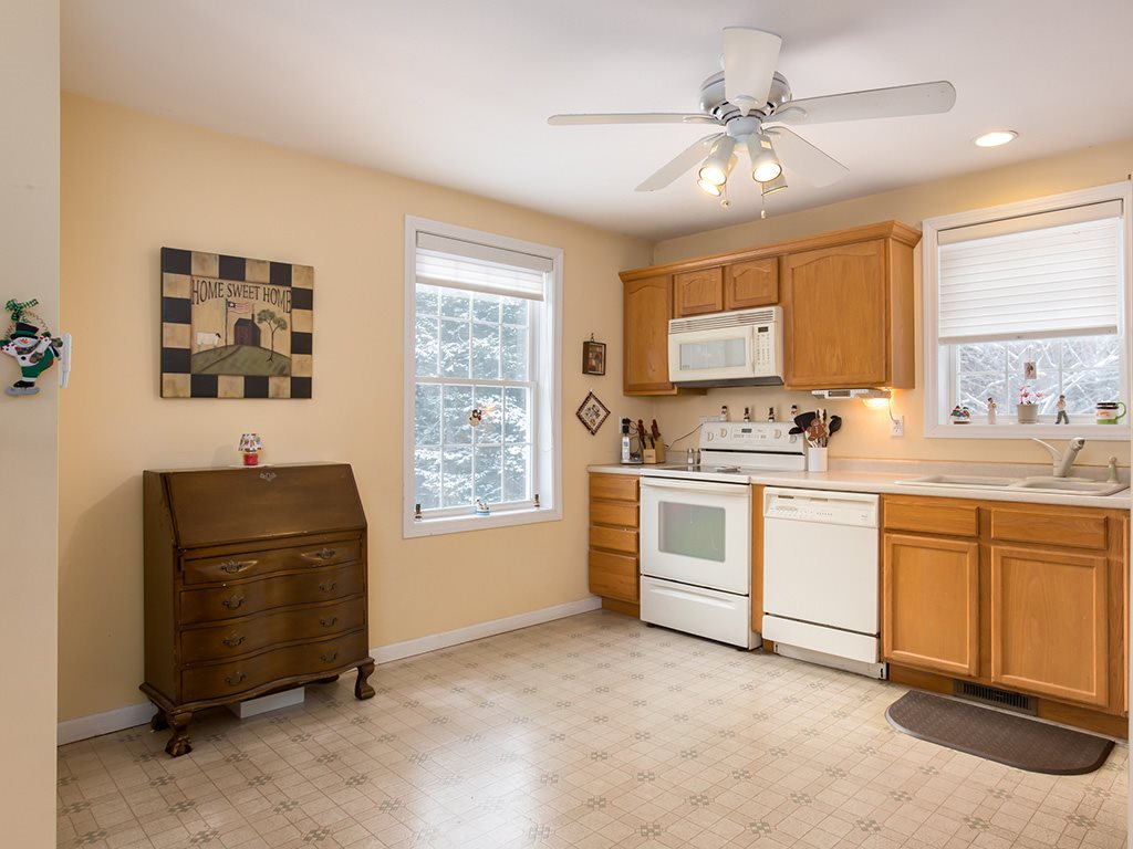 263 Fish Road Temple, NH 03084 - Photo 16 of 40 Gallery Image 16